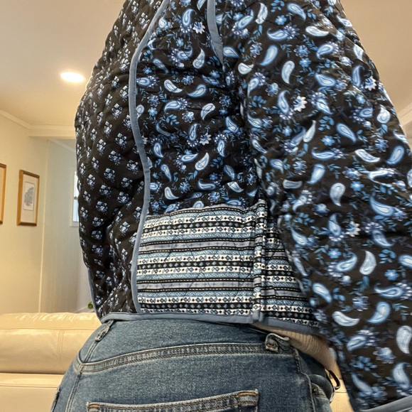 Reversible quilted jacket - Picture 6 of 7